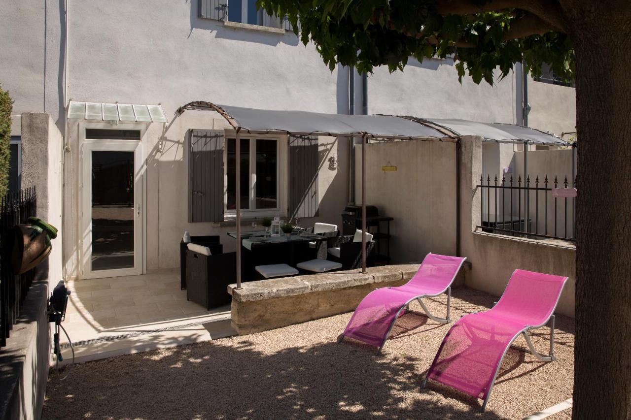 Maison tendance avec jardin, centre village, Alpilles, familles Eyragues Extérieur photo